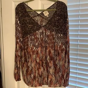 Long sleeve Knox rose flowey top